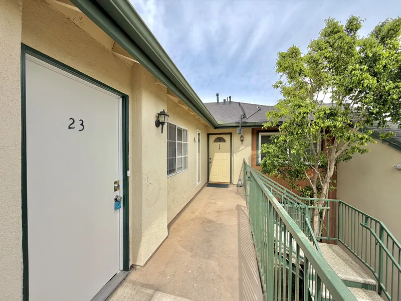 #23 2660 Twain Dr