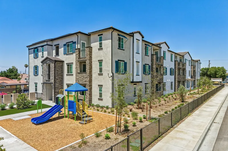 Gallery Park home photo 1